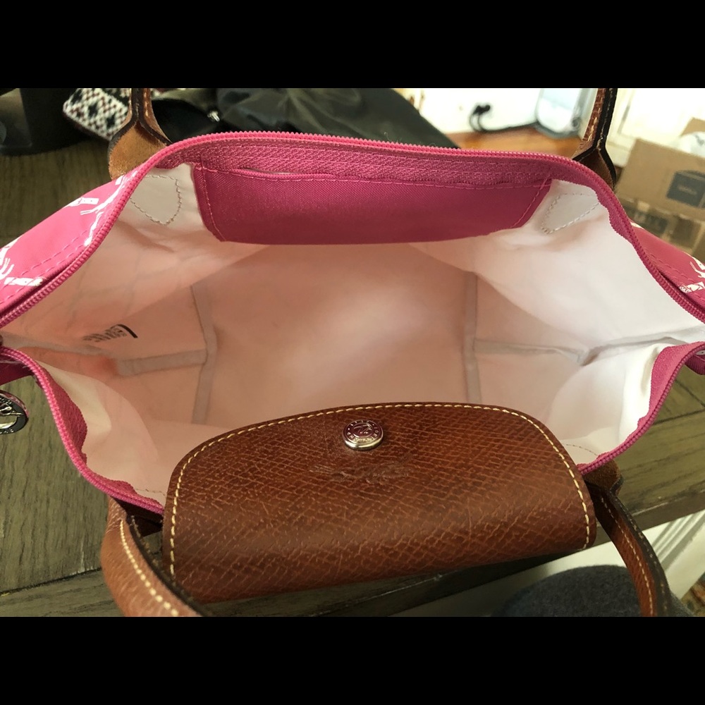 Longchamp | Small Pink Purse with White Horse Belt Logo - Picture 4 of 6